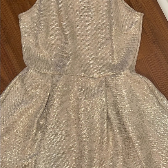 Dress - Picture 4 of 6